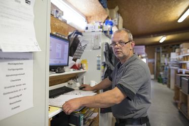 Werkstattleitung für Fenster und Türen